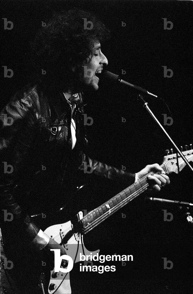 Bob Dylan in concert at Earls Court London, 15th June 1978.