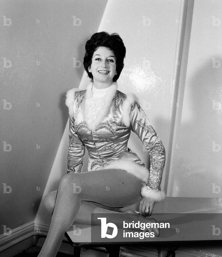 Margo Henderson, Singer Actress & Impressionist December 1959 (b/w photo)