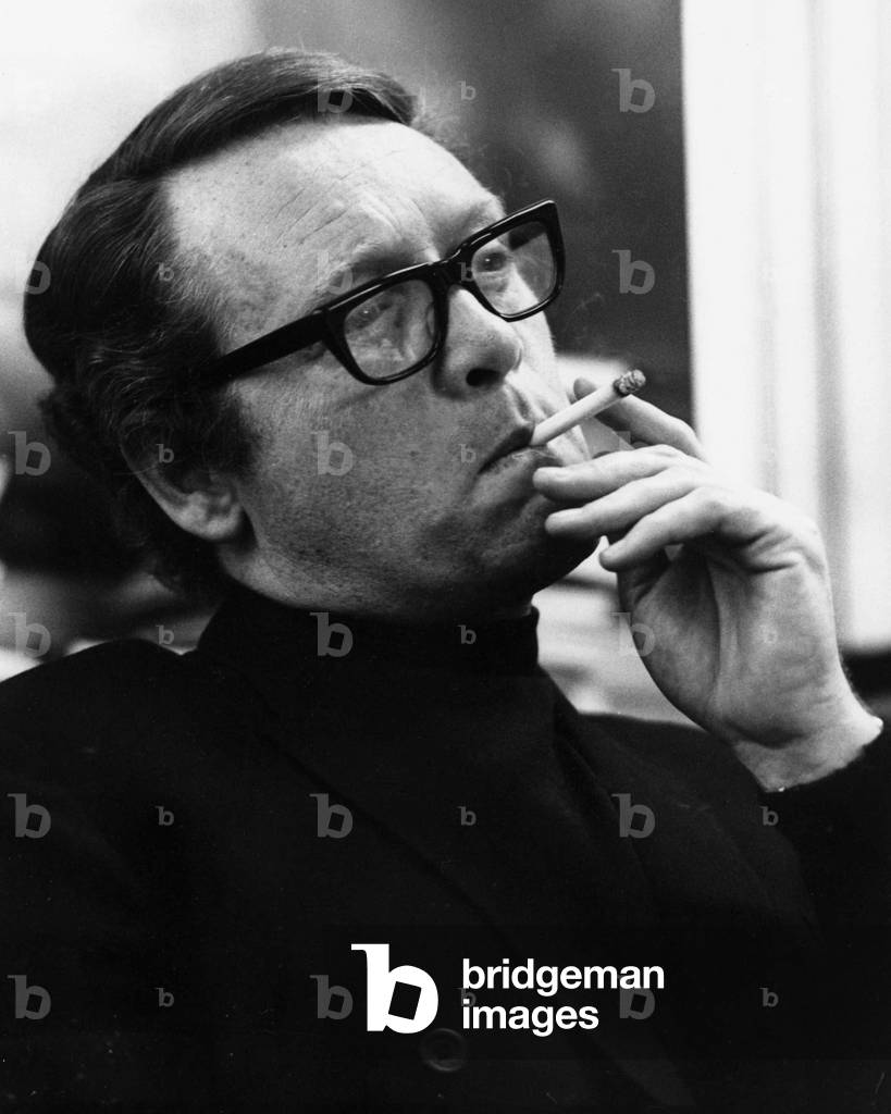 Patrick McGoohan British actor wearing glasses smoking June 1968 (b/w photo)