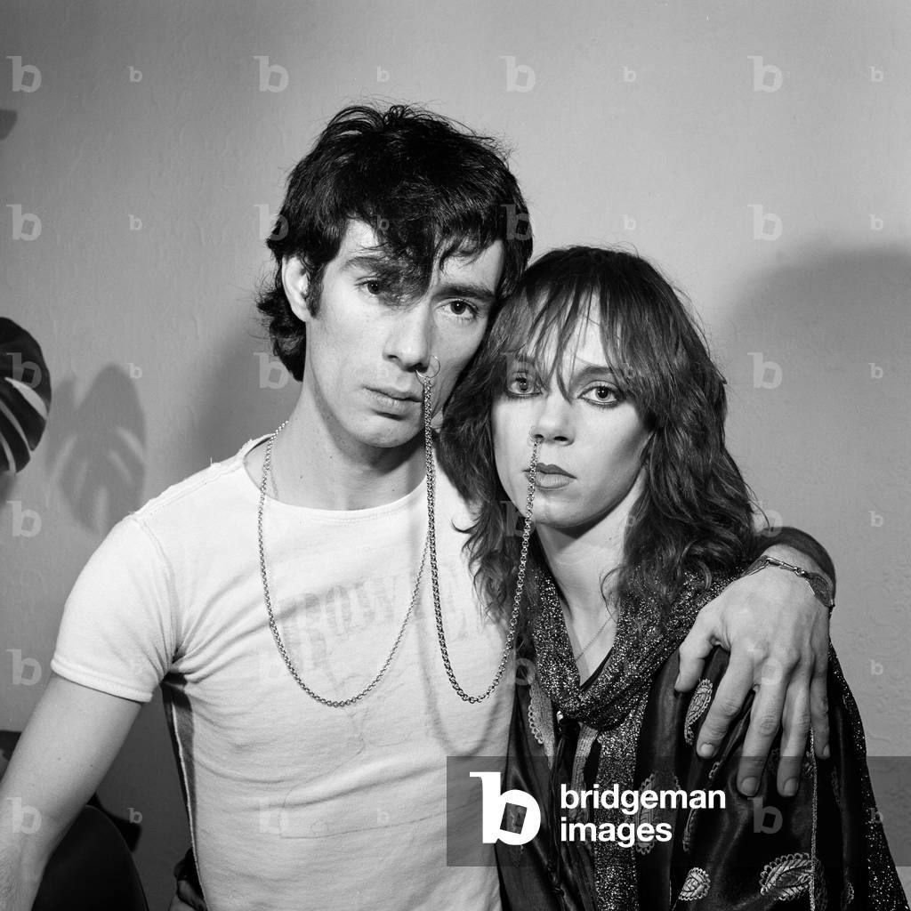 Punk couple Phil and Mandy chained together by their noses.
10th April 1981.