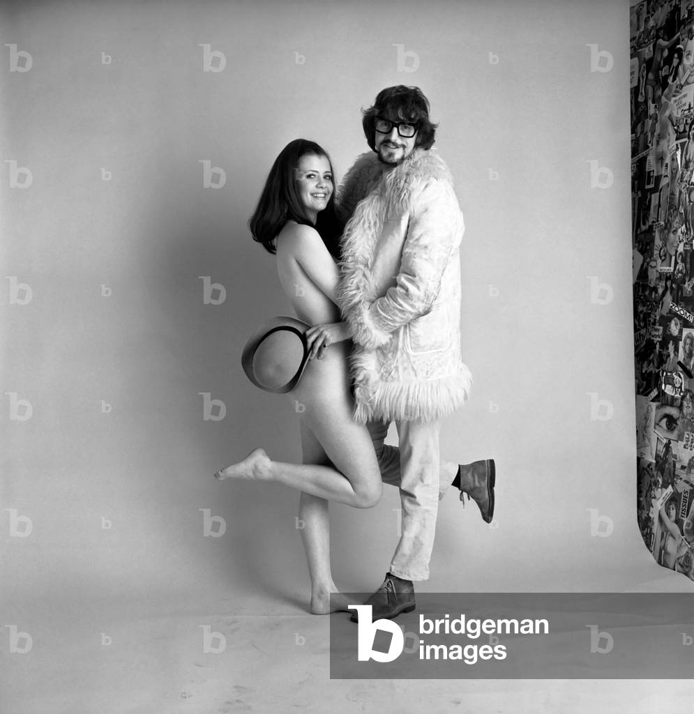 Jonathan King posed with 17 year old model Mary Colinson from Malta for a pin-up photograph for a calendar to be sent to disc jockeys and producers to plug Jonathan's current record 