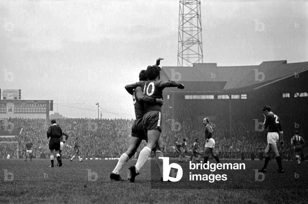 Sport: Football: Manchester United v. Chelsea. Action from the match. December 1969 (photo)