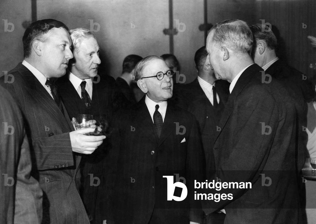 Daily Herald Entertains Soviet Delegates to T.U.C at Savoy Hotel. L. to R. Percy Cudlipp, Sir W. Citrine, Lord Southwood, and George Thomas, October 1943