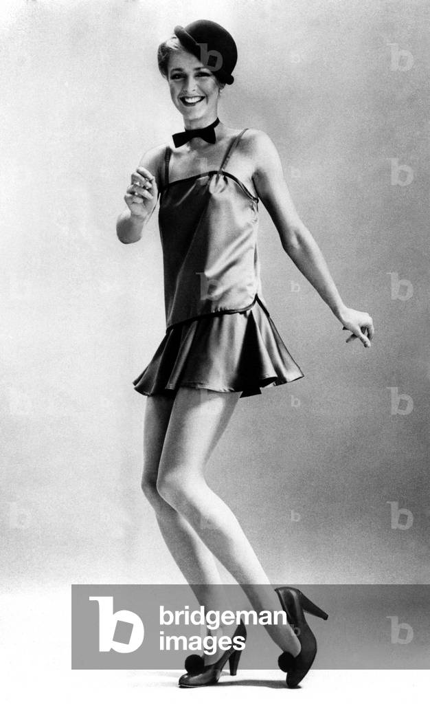 Fashion - 1970's: Lengths to go to (photo)