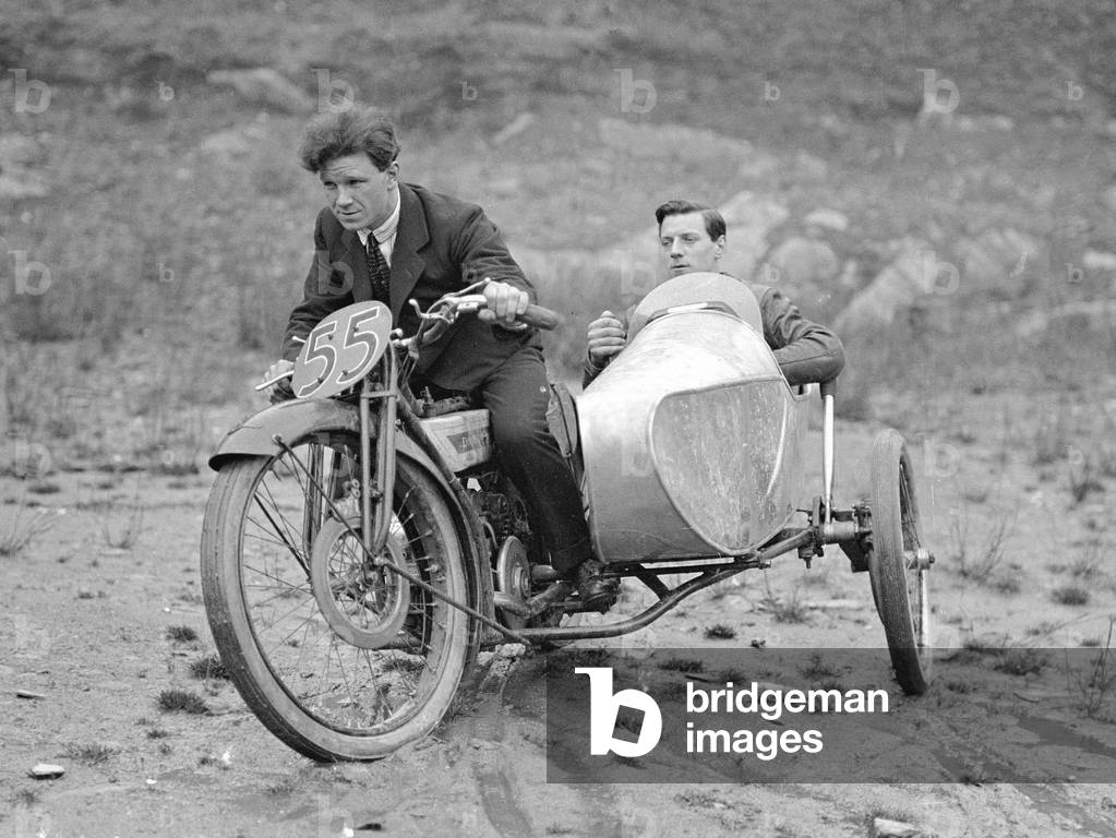 F.W.Dixon with sidecar colleague in the Isle of Man TT 1923 (b/w photo)