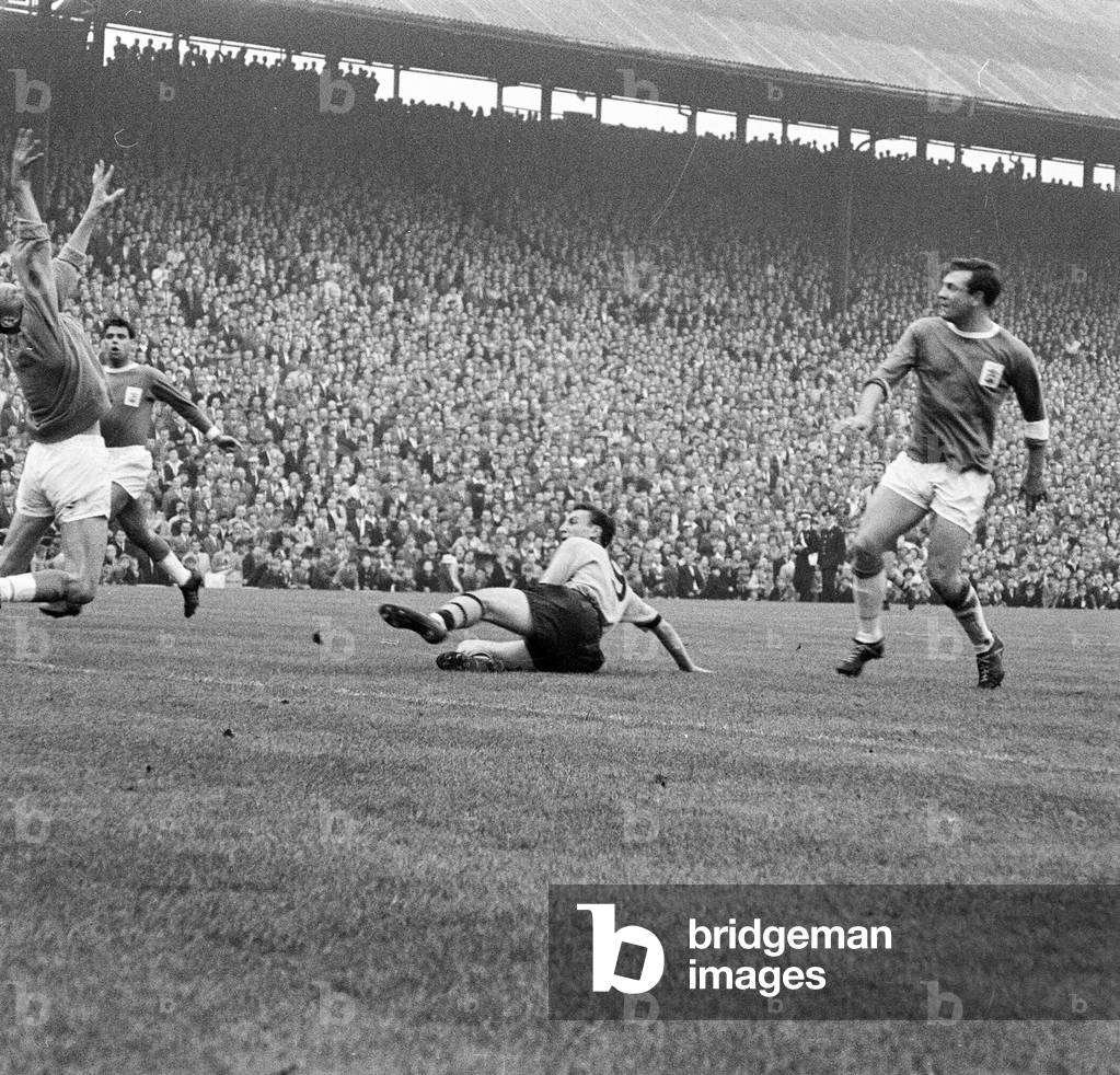Birmingham 3-6 Wolves, division one, league match at St Andrews, Saturday 7th October 1961. Pictured: Mark Lazarus of Wolves in action (photo)