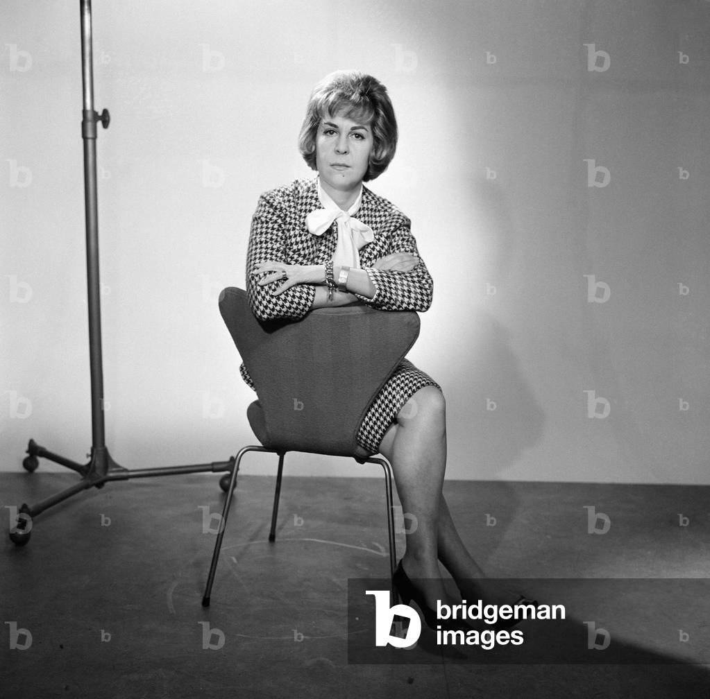 Miss Felicity Green, Daily Mirror Assistant Editor. 16th March 1962 (b/w photo)