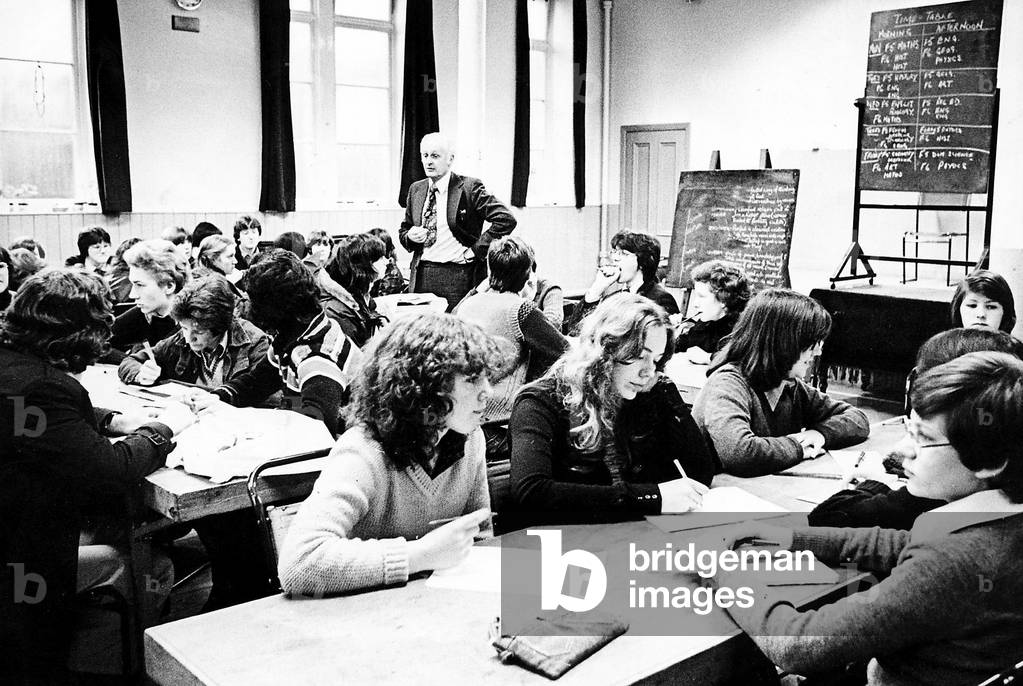 Children of St. Thomas More School, Blaydon, receive their lessons in the Methodist Church Hall, at Blaydon, in 1979 (b/w photo)