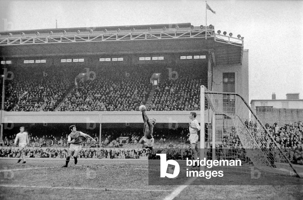 English League Division One match at Highbury. Arsenal 3 v Burnley 2. Action from the game. December 1969 (photo)