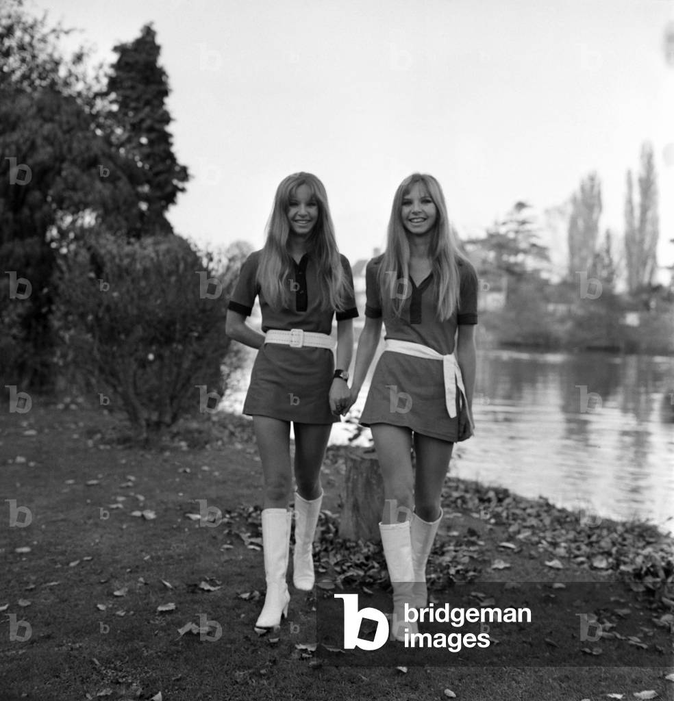 Twins Jullette and Gillian King are fussy about the modelling assignments they take. The first stipulation is there must be room for two, for the 17 year old twins insist on working together.
