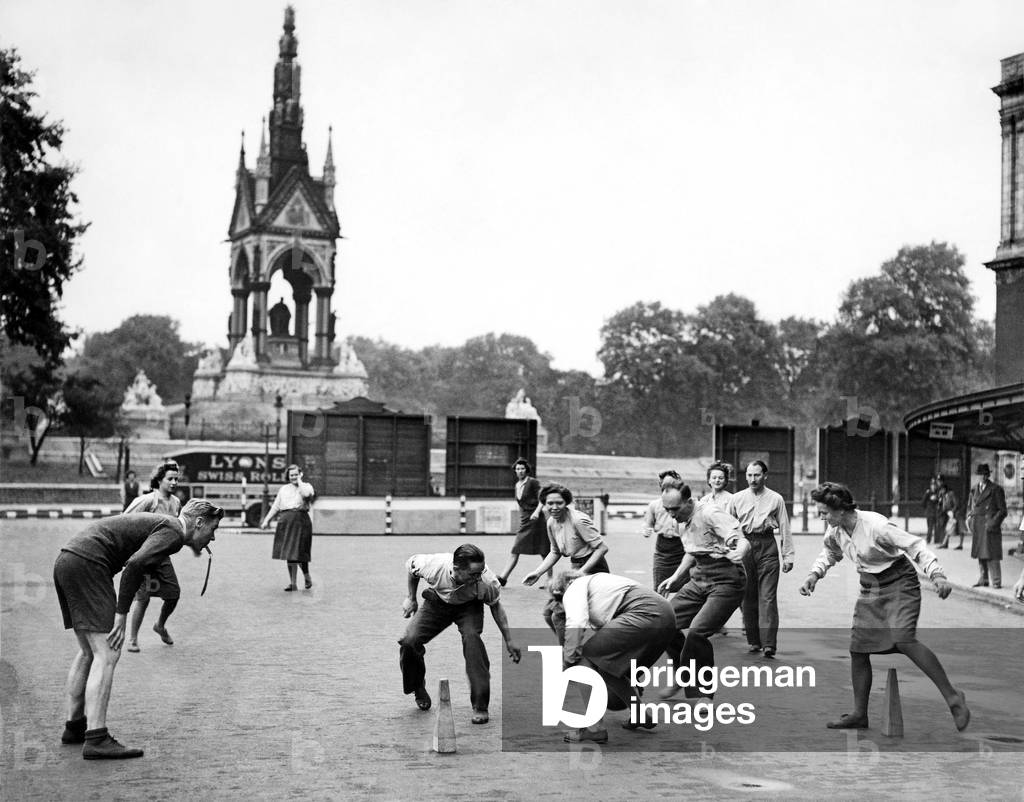 World War II Women. While cabinet ministers were addressing 6000 women at the Albert Hall today, WAAFS outside were playing a new game 