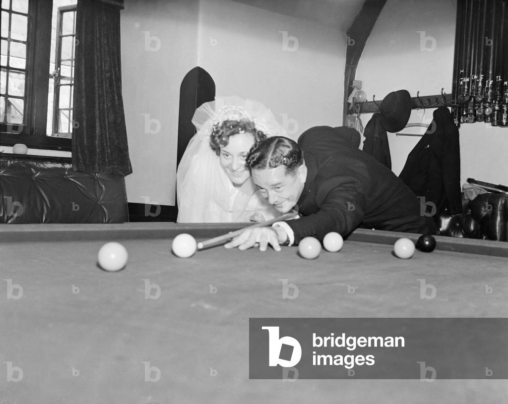 Wedding of Australian Snooker Champion Horace Lindrum to Joy White 1949. (b/w photo)