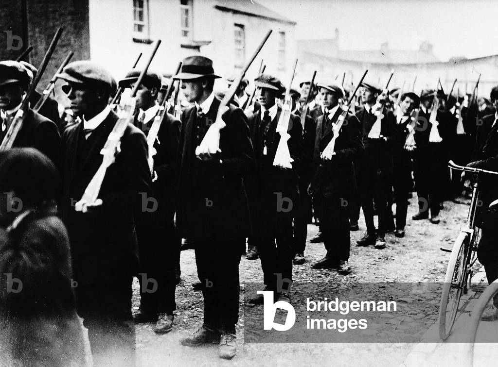 Sinn Fein Volunteers assembled for field operations in Ireland, 1921.19th May 1921. (b/w photo)