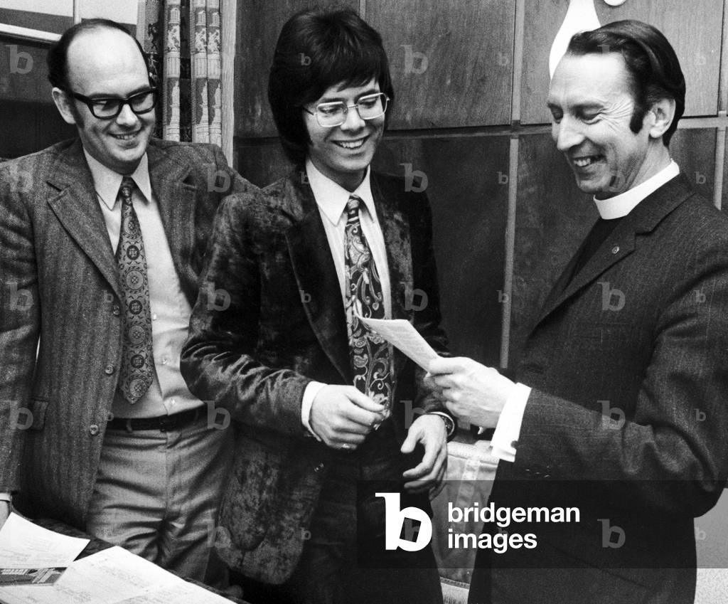 Left to Right Bill Latham, Cliff Richard and the Vicar of the Queens Road Baptist Church prior to Cliff singing to the congregation, 7th March 1971 (b/w photo)