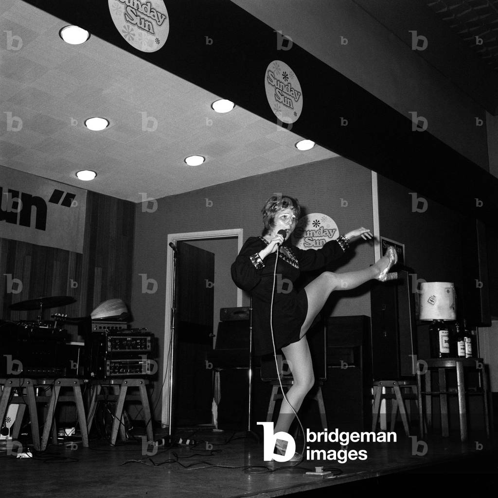 The Sunday Sun Jack Of Clubs Roadshow at the Thomas Wilson Club on 28th March 1974 (b/w photo)