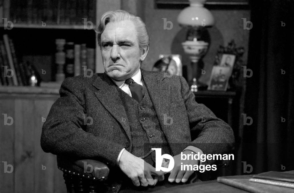 A flash-back in a movie is easily done. The scenes are shot on different days and the two pieces of film put together by the film editor. Not so on the stage. For Eric Porter in his new play has to change for 35 to 55 and then to 85 without leaving the stage. 
November 1969