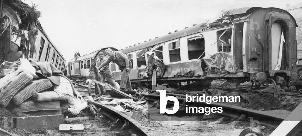 Morpeth Rail Crash On 7 May 1969 a northbound sleeper express train from London to Aberdeen derailed on the Morpeth curve. Six people were killed, 21 were injured and the roof of the station's northbound platform was damaged, 1969 (b/w photo)
