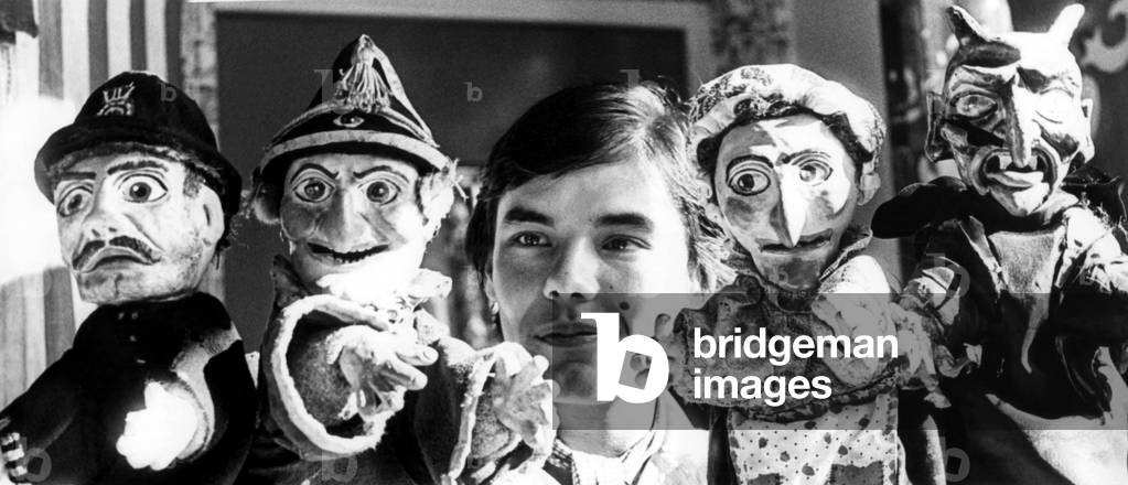 North East Festivals - The Newcastle Festival gets started with a Punch and Judy show at the Newcastle General Hospital 26 September 1975
