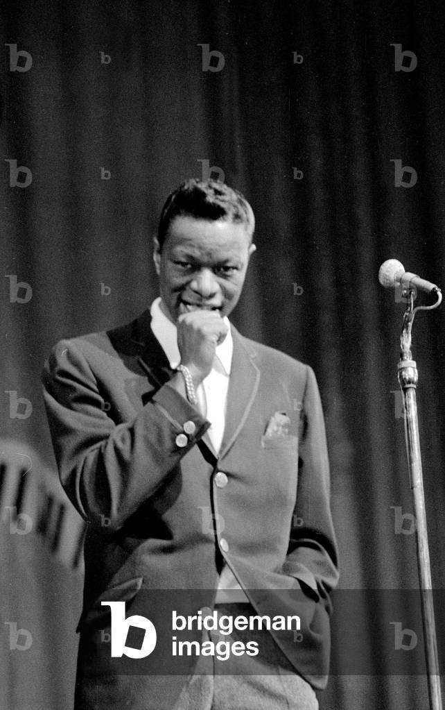 Nat 'King' Cole at the Royal command show in London, 16/05/1960 (b/w photo)