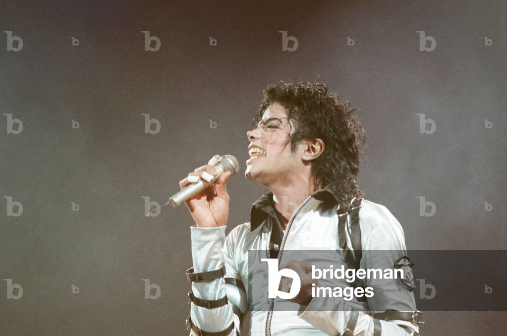 Michael Jackson in concert at Wembley. 22nd July 1988 (photo)