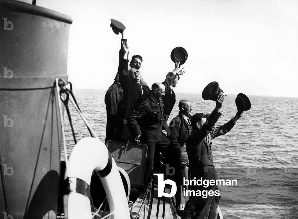 Schneider Trophy Race, Team mechanics cheering
13th September 1931
