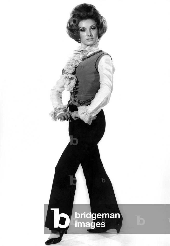 Clothing Fashion 1966. Diane Standand, November 1966 (b/w photo)