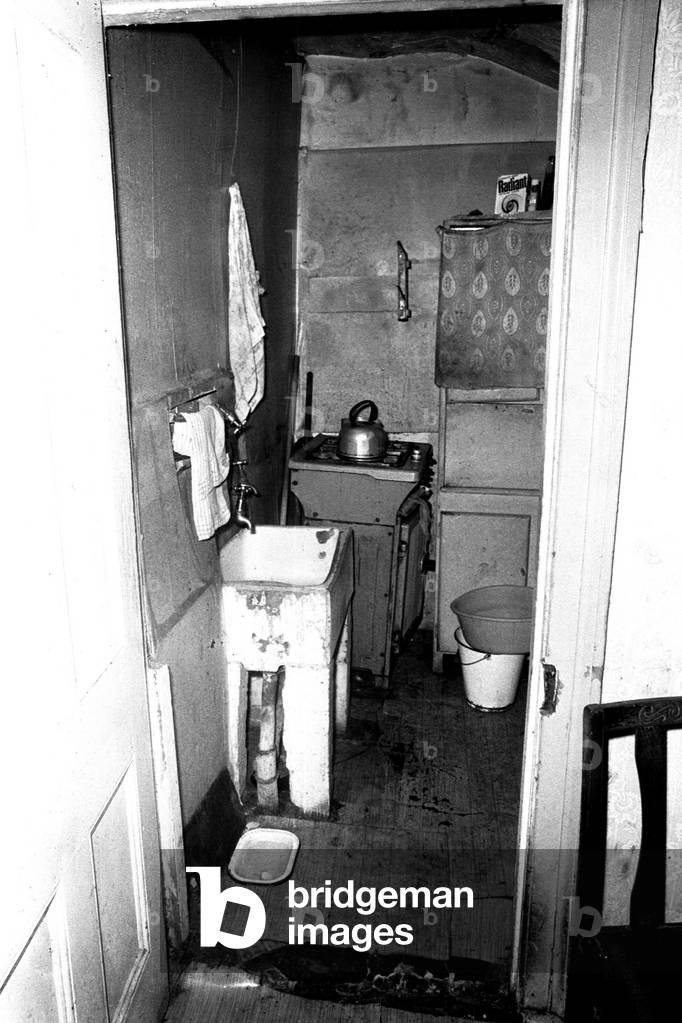 Slum and derelict housing in the West end of Newcastle, 1 May 1970 (b/w photo)