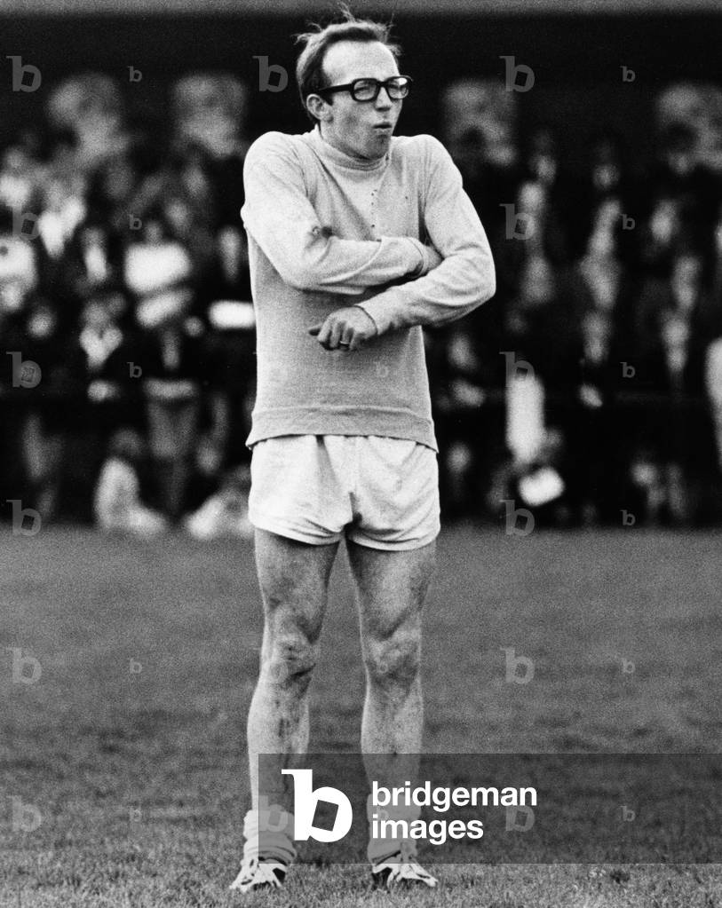 Nobby Stiles refereeing a charity match at Oswestry. 26th May 1968 (photo)
