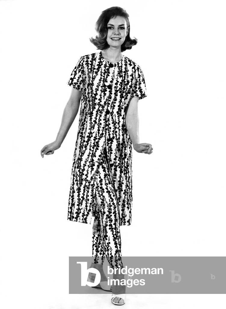 Reveille Fashions 1963. Annie Hayes, May 1963 (b/w photo)