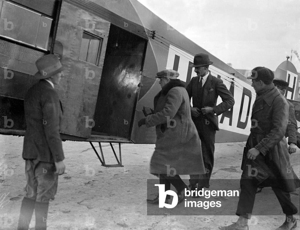 Captain Alfred Lowenstein at Croydon boarding the Fokker which he disappeared from while crossing the channel.
6th July 1928