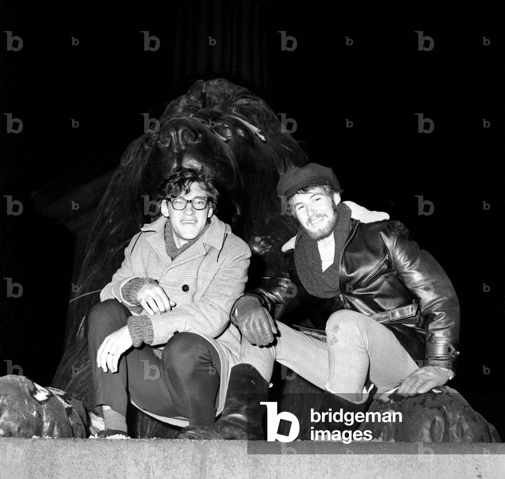 Two New Zealander brothers met this morning at the foot of Nelson's Column in Trafalgar Square at 10 am. One brother left New Zealand on October 18 with his wife and travelled to London through the United States; the other brother left New Zealand with his girl friend on November 26 and travelled via the Philippines and across Russia to Britain. The two brothers are now comparing notes about Russia and America in New Zealand House, Haymarket. December 1969