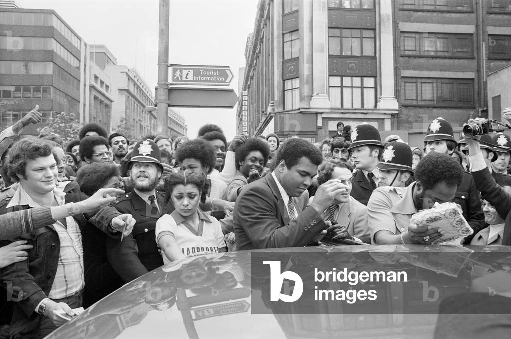 Muhammad Ali outside the Odeon in Birmingham. 7th June 1979 (b/w photo)