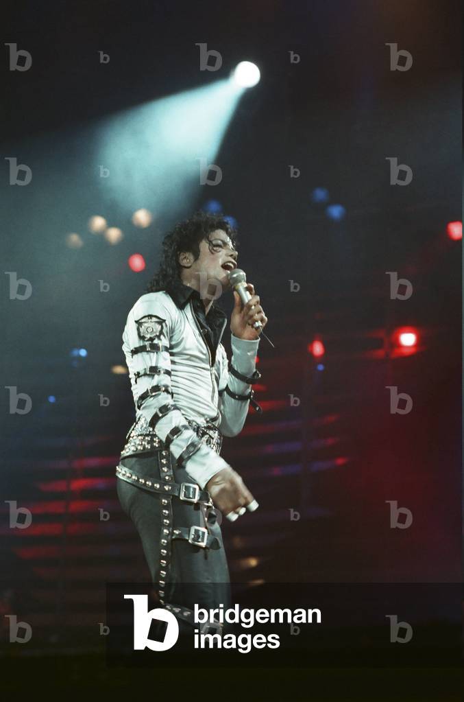 Michael Jackson in concert at Wembley 16th July 1988 (photo)