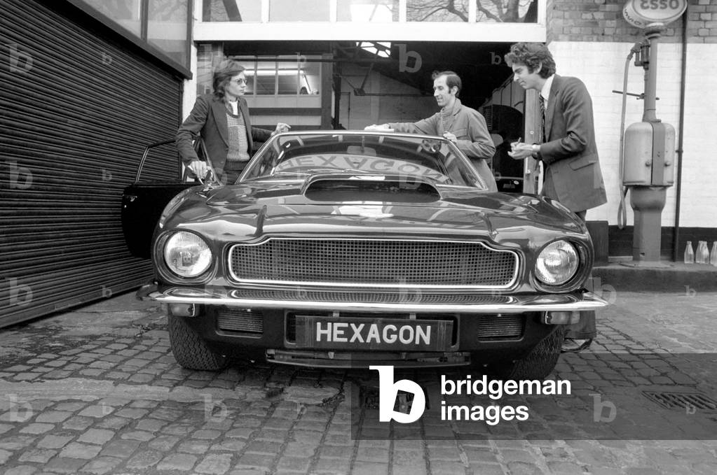 Hexagon Motors of Highgate. Aston Martin. December 1974