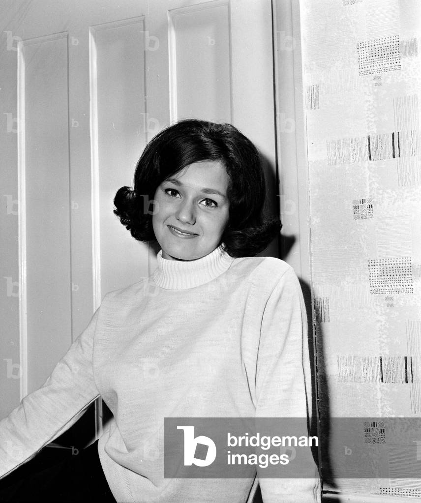 Miss UK contest 1965, finalist Caroline Coupe at home. 31st August 1965 (b/w photo)