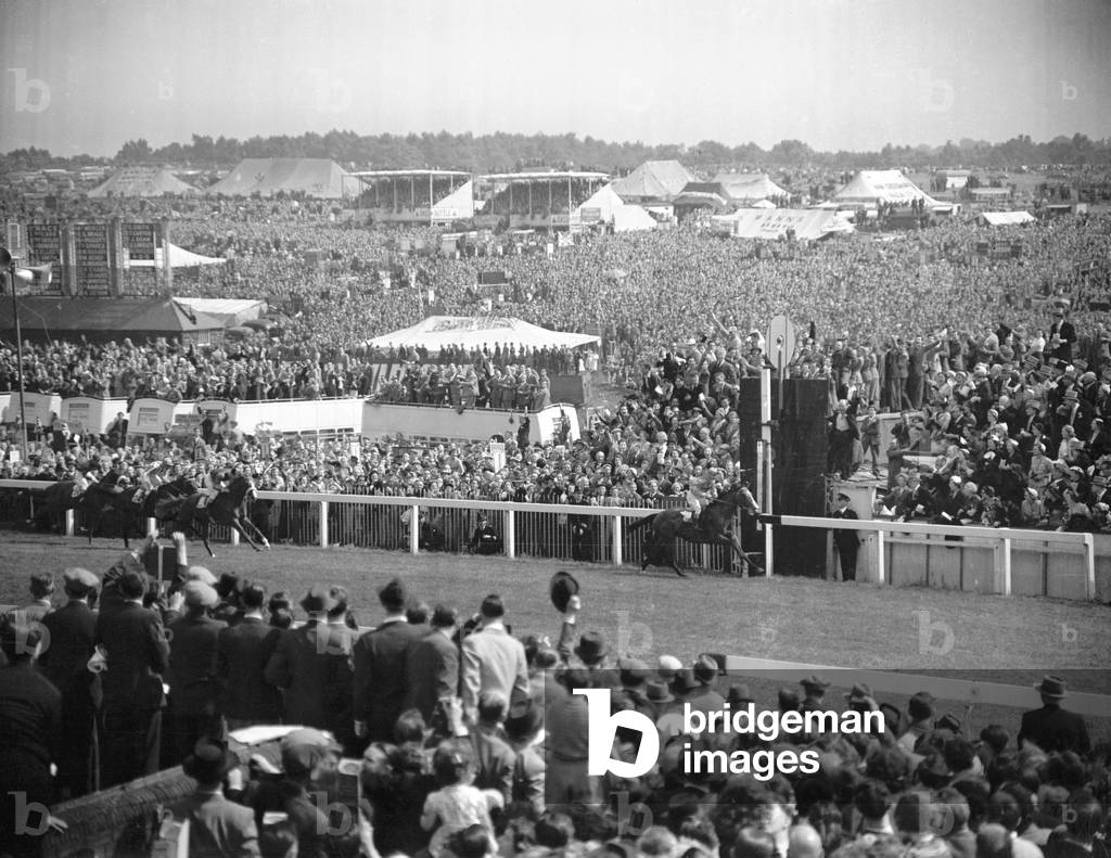 Epsom Derby, 1953 (b/w photo)