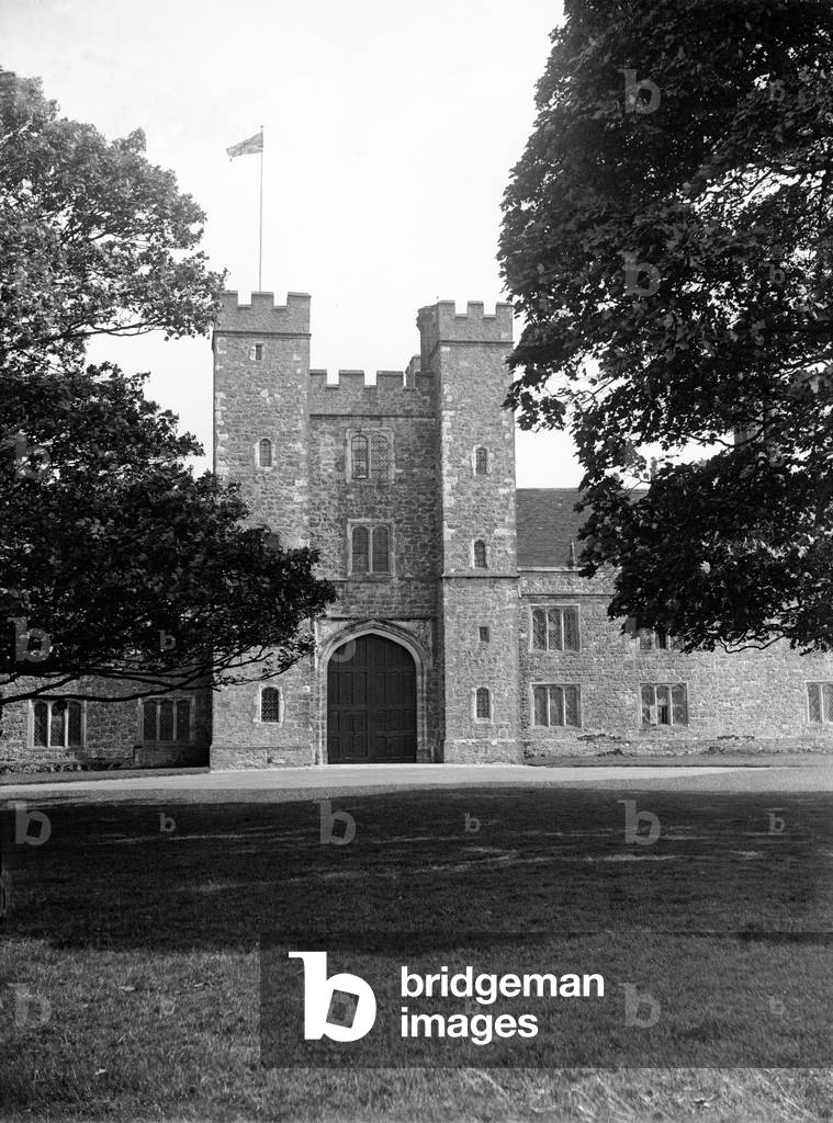 Knole House, English country house in Sevenoaks, west Kent., c. 1920 (b/w photo)