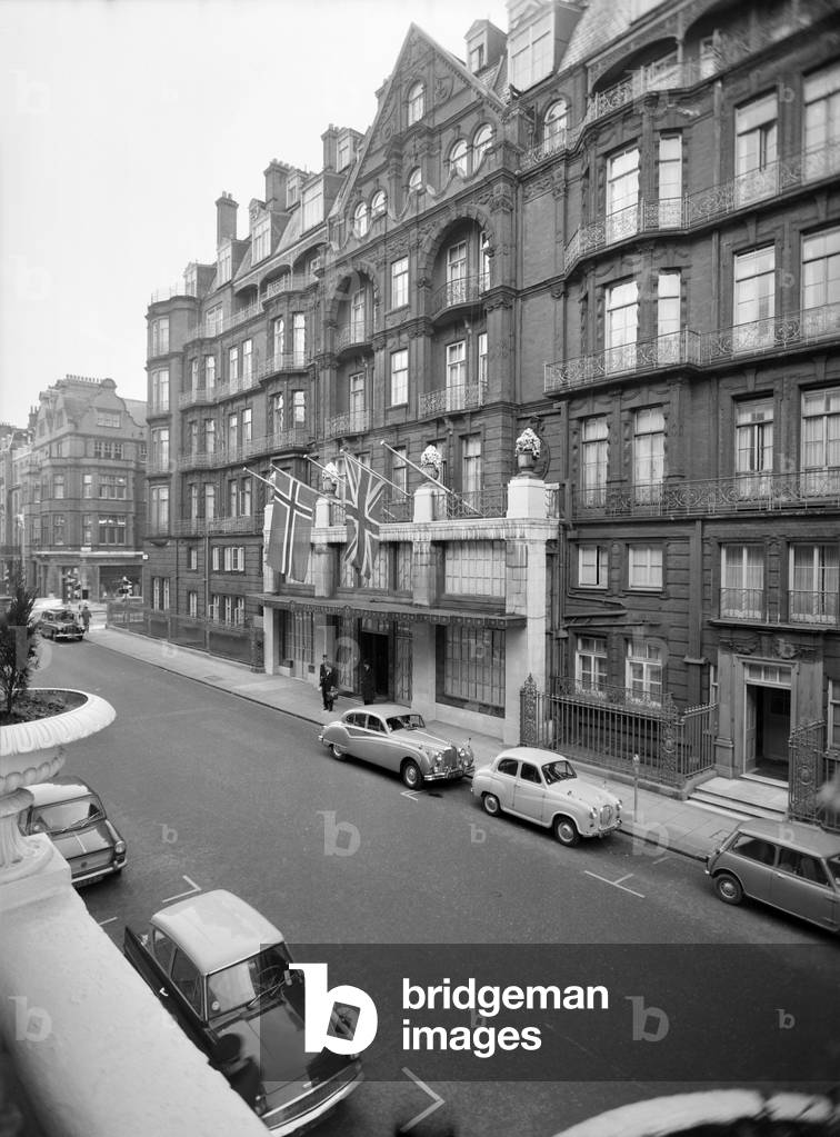 Claridges hotel in Central London. Circa 1960