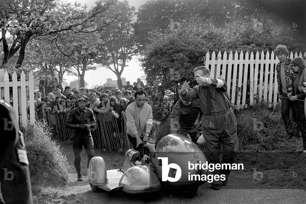 Sport Motorcycling: Isle of Man TT Racing 750 CC Sidecar Class. A retired side car during the race, June 1969