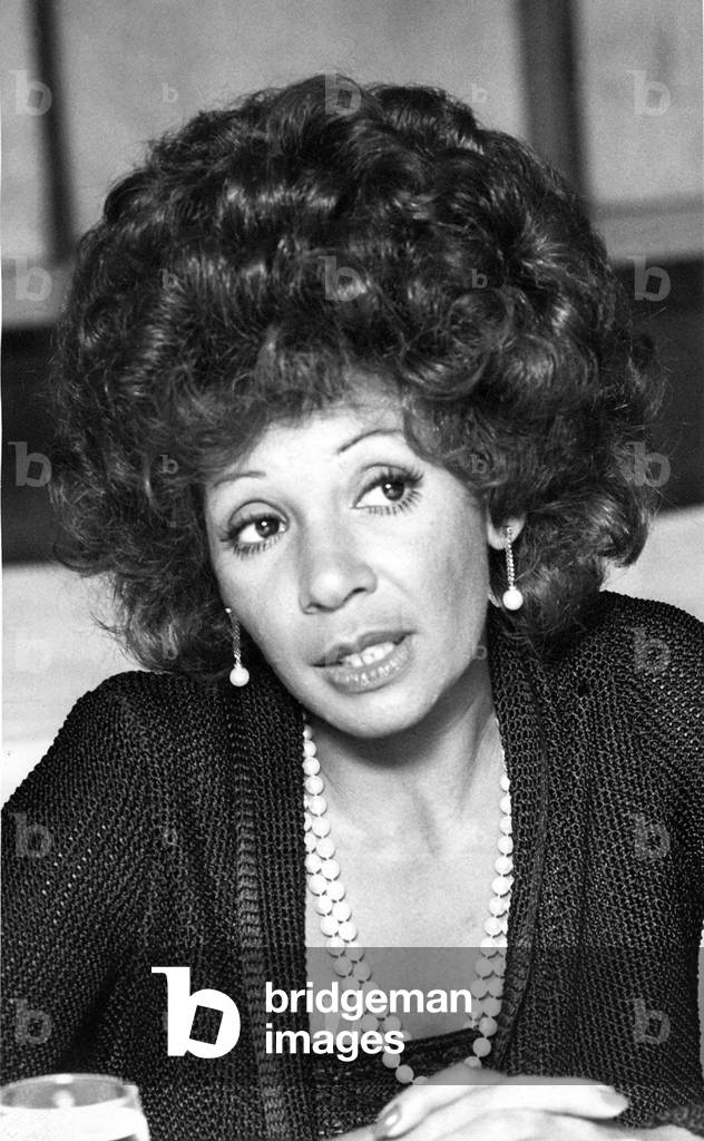 Singer Shirley Bassey. 15/09/1975 (b/w photo)