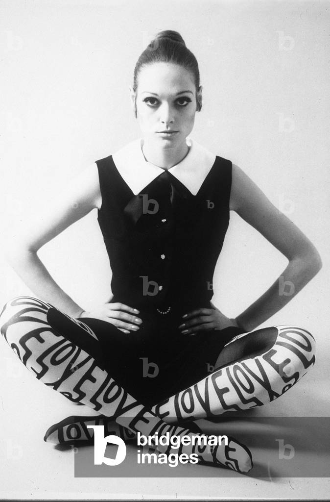 Fashion 1960's 
Black dress lwith love tights, c. 1960