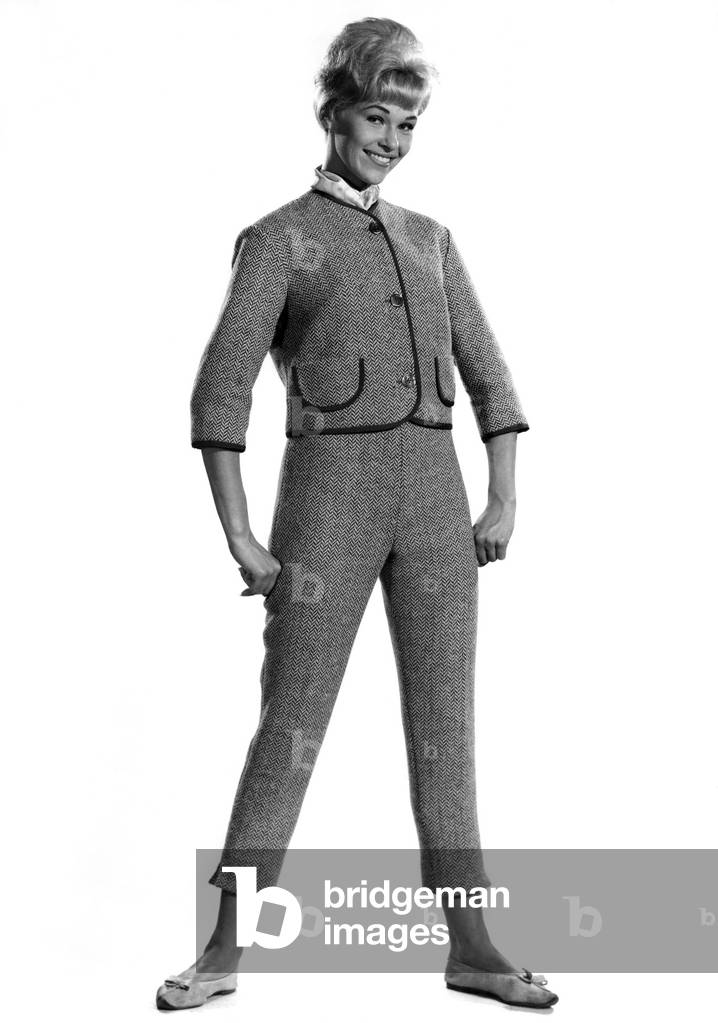 Reveille Fashions. Jo Waring. October 1961