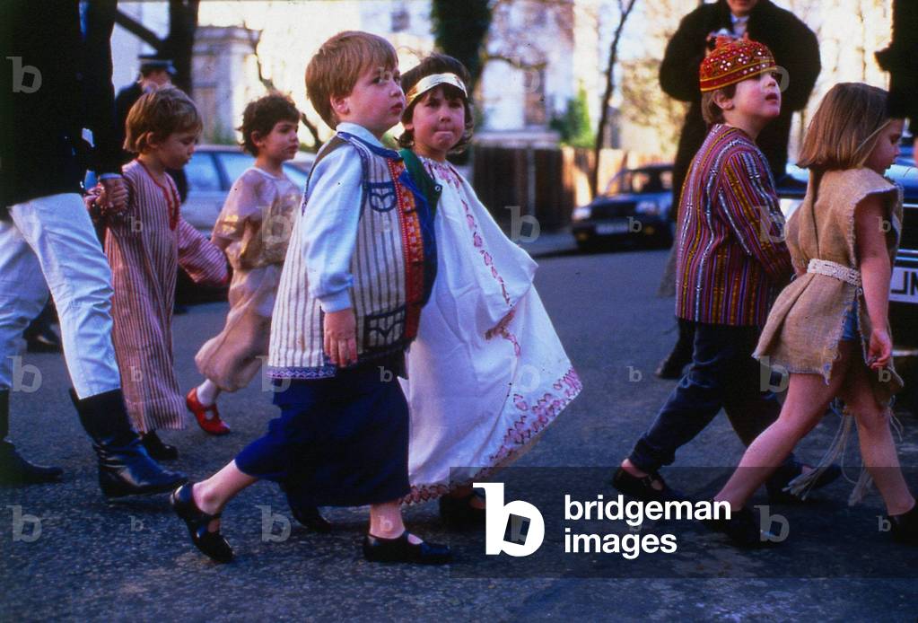 Prince William in fancy dress at school, January 1987 (photo)