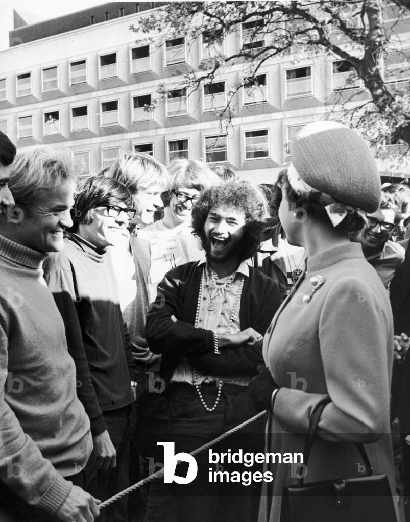 The Queen talking to a student at Lancaser University.
20th October 1969.
