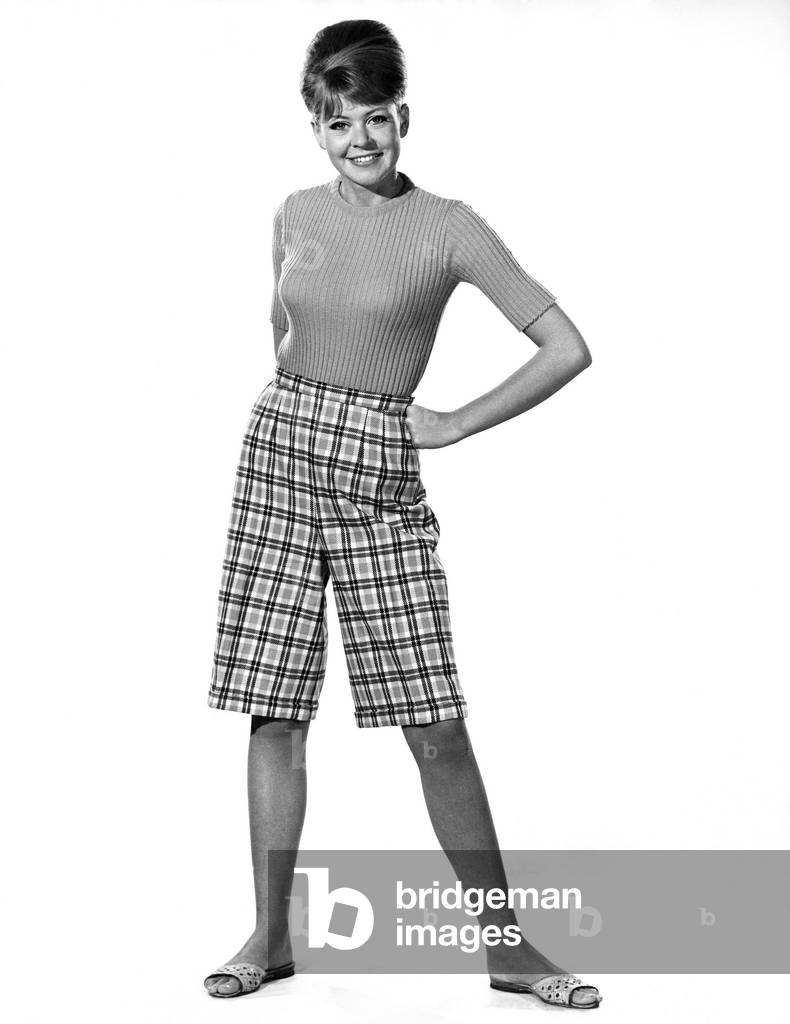 Reveille Fashions 1965: Ann Jarvis, December 1965 (b/w photo)