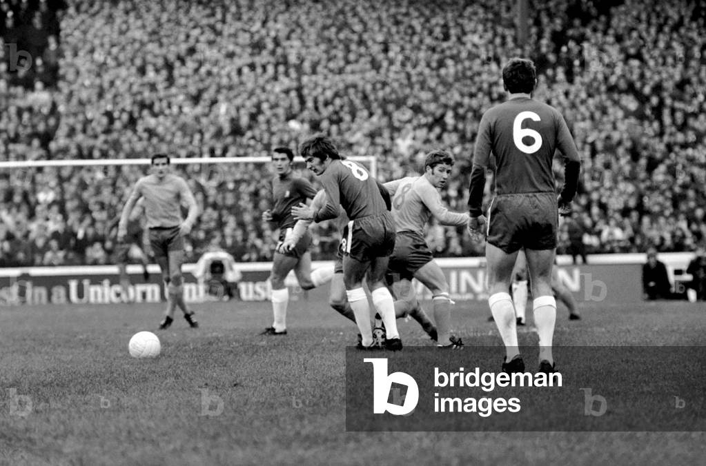 English League Division One match at Stamford BridgeChelsea 1 v Everton 1. Action from the matchNovember 1969 (photo)