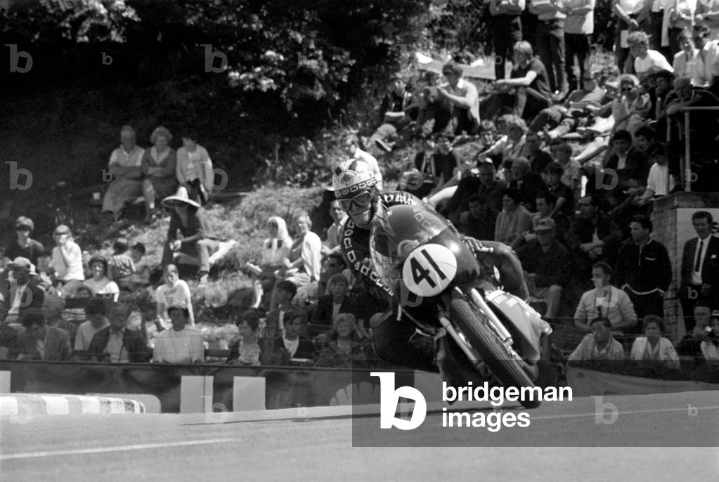 Sport Motorcycling: Isle of Man TT Racing 350 CC Class Junior. June 1969