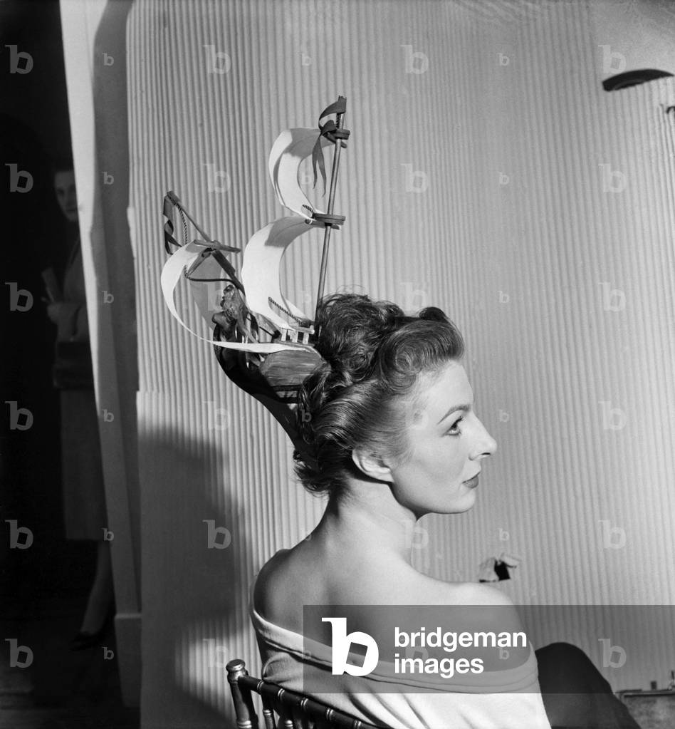 Galleon Hair-Style by Riche. October 1952 C5324