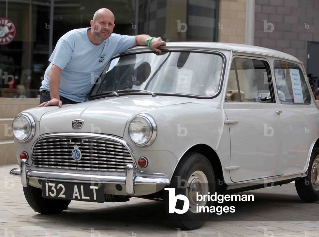 Gateshead blasted back to the seventies with a special celebration to mark the towns part in the making of classic British film Get Carter, starring Michael Caine., 26/06/2014 (photo)