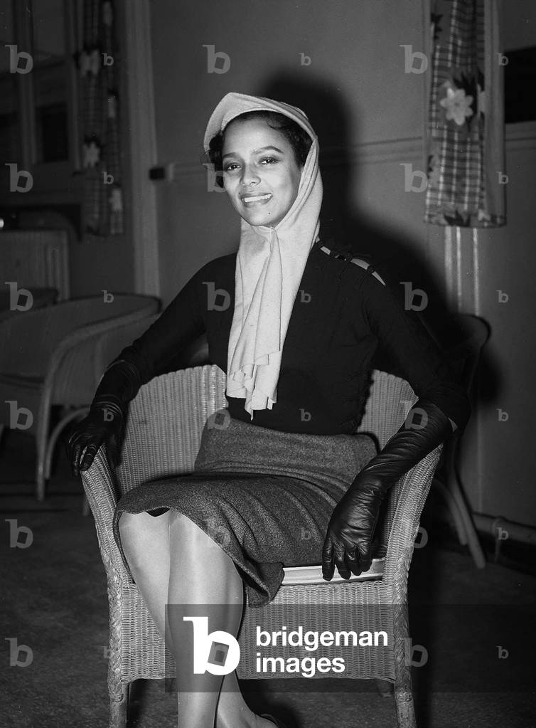 Actress Dorothy Dandridge at London Airport. She was in Britain to film interior scenes for the film 